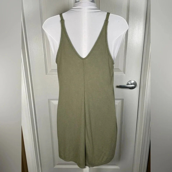 BLU PEPPER Olive Green Ribbed Boutique Dress - Picture 5 of 6